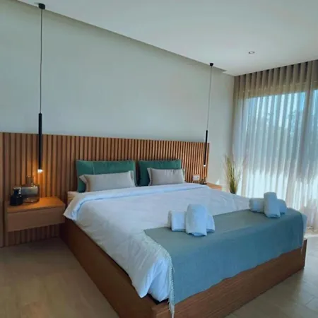Villa Ria Lounge House