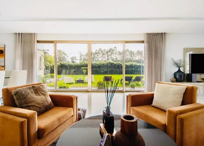 Ria Lounge House Вилла *